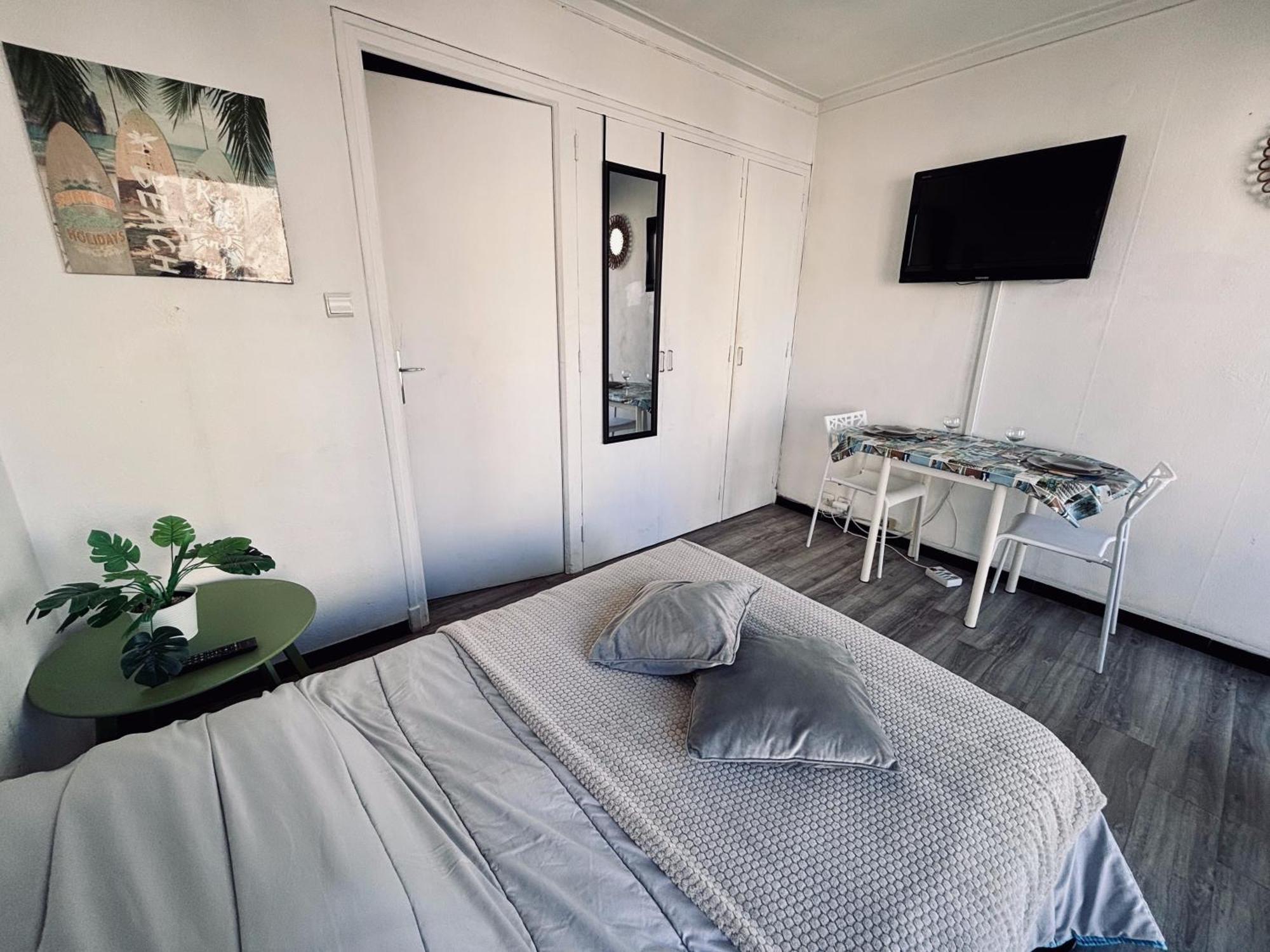 Superbe Studio Pour 2 A 20M De La Plage - 27 Canet-en-Roussillon Exterior foto